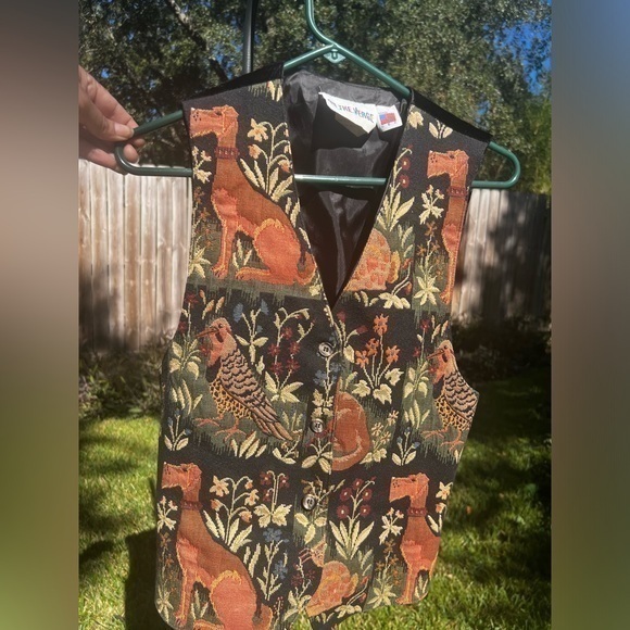 vintage Jackets & Blazers - Vintage Woven Tapestry Patchwork Animal Floral
Print Vest Small
